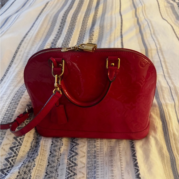 LV Monogram Vernis Alma PM excellent like new condition. - Picture 2 of 16